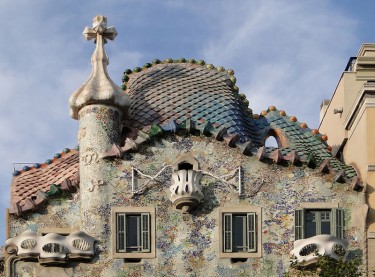Kuća Bataljo u Barseloni, delo Antonija Gaudija. Nastala između 1904. i 1906. godine.